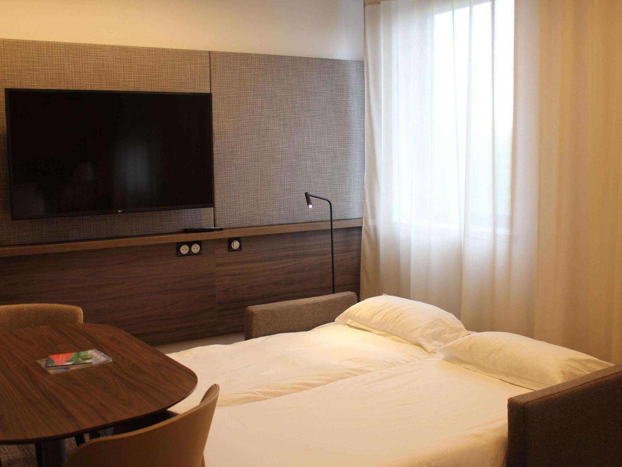 โนโวเทล สวีท รูอ็อง นอร์ม็องดี Hotel รูออง ภายนอก รูปภาพ